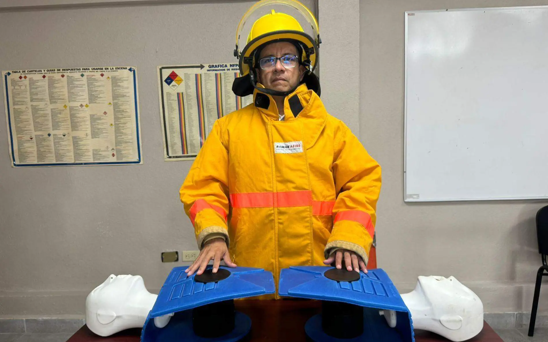 ¡Héroe de Tampico! Guillermo Álvarez se convierte en el primer bombero paramédico